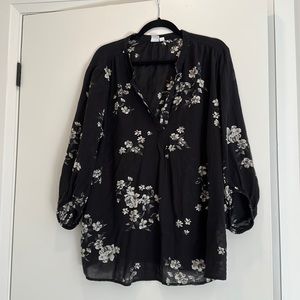 Gap maternity top